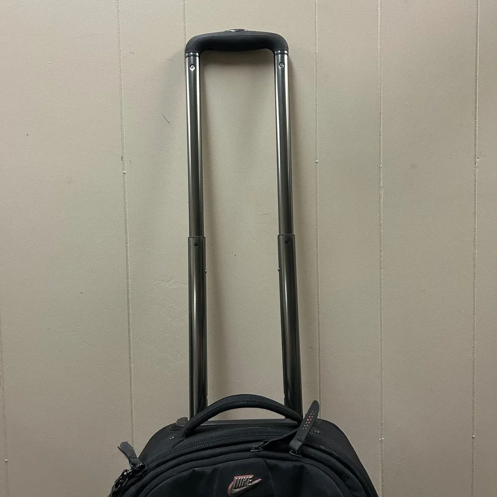 Nike Rolling Suitcase‎ Large Black Minnesota Gophers Luggage Cordura